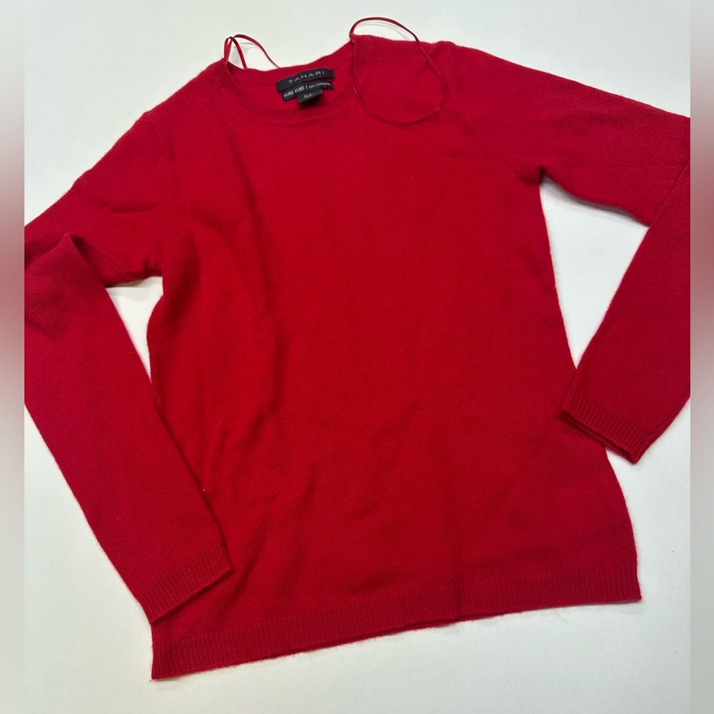 NWOT women’s v neck 100% cashmere sweater red XS